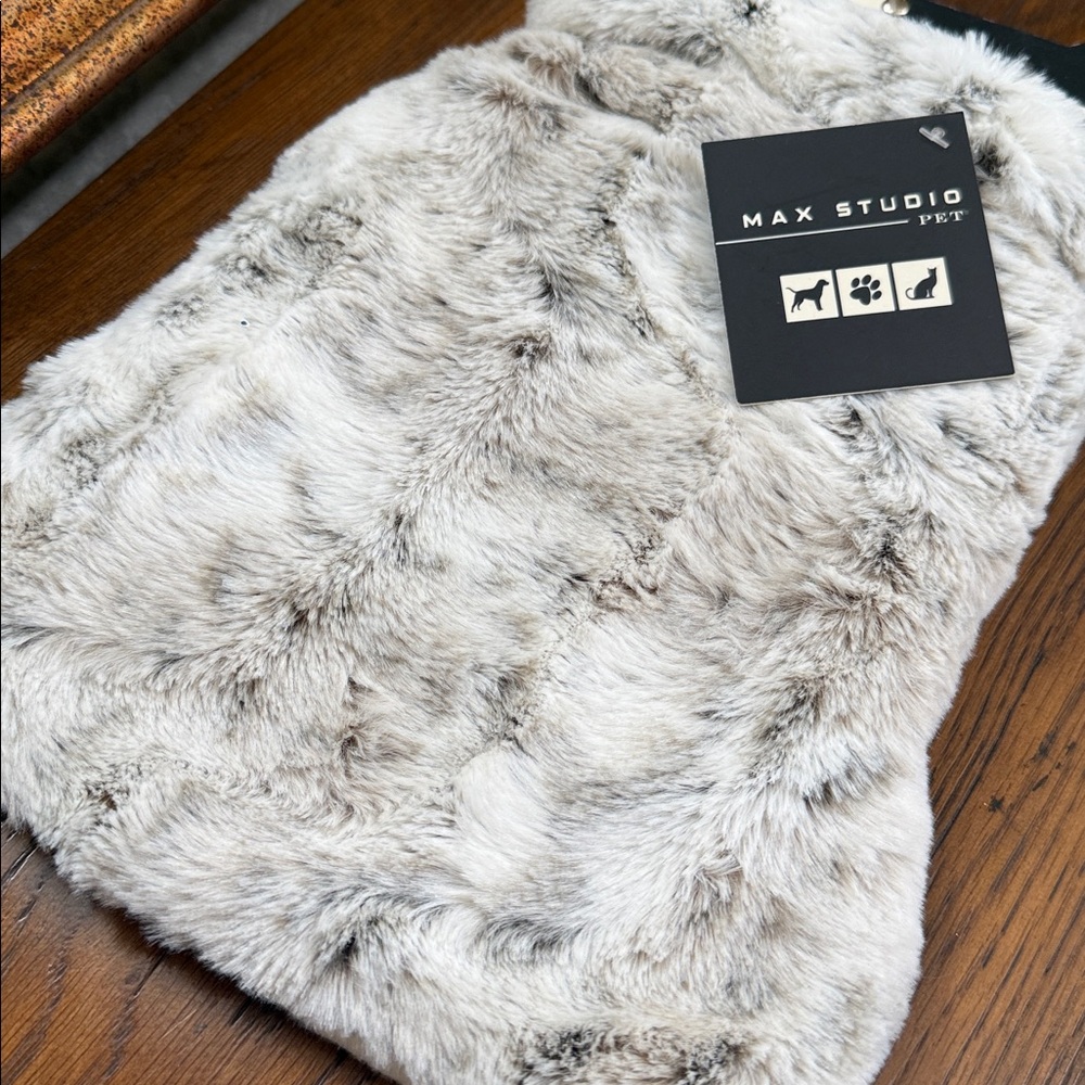 Max Studio Plush Faux Fur Pet Jacket. In white grey snow leopard faux fur.  XS. - Picture 5 of 13